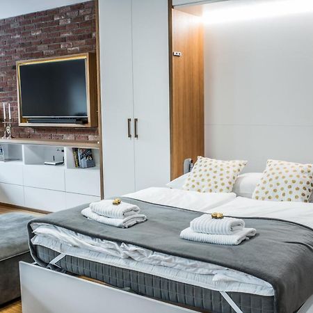 Savoy Luxury Apartment Spindleruv Mlyn Bagian luar foto